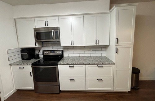 Provo House | Cozy house in the middle of town! Close to BYU!