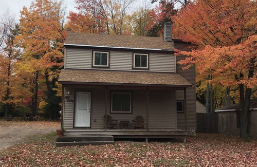 Marquette House | Cozy House in town