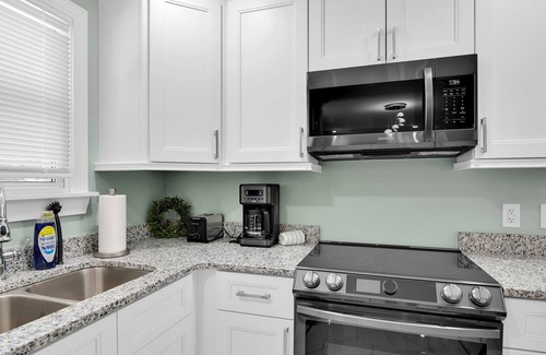 Charlotte House | Cozy house just 10 minutes from downtown charlotte