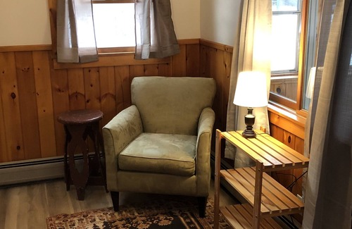 Barton House | Cozy house less than a mile to North Beach at Lake Willoughby!