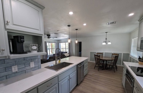 Belton House | Cozy house minutes from Lake Belton