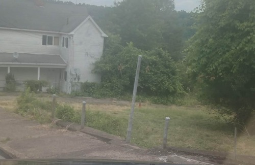 Monessen House | Cozy house on corner lot with a big yard.