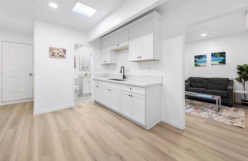 Rowland Heights House | Cozy House Unit B in the heart of Rowland Hegang