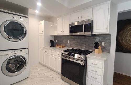 Canoga Park House | Cozy House