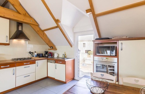 Regnezville-sur-Mer Apartment | Cozy house with garden and parking, pets allowed
