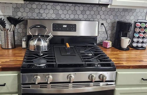 Indianapolis House | Cozy house will sleep many. Ten minutes from downtown.