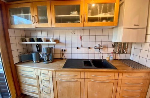 Eller Villa | Cozy house with balcony and private parking in Dusseldorf, near exhibition halls