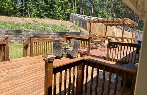 Decatur House | Cozy house with incredible deck