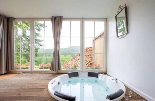 Fauvillers Apartment | Cozy house with jacuzzi in Fauvillers, 45 m²