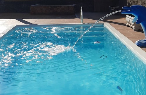 Salgado Cottage | Cozy house with swimming pool