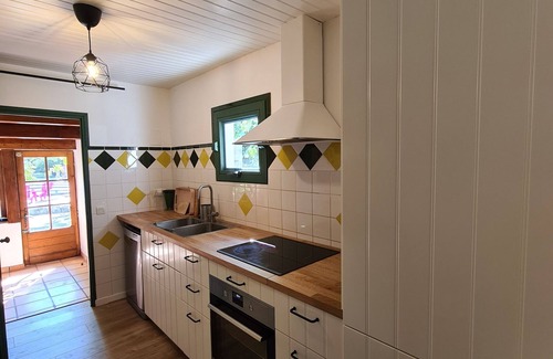 Barzan House | Cozy house with swimming pool