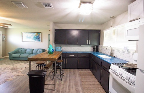 Port Mansfield House | Cozy house with everything you need!