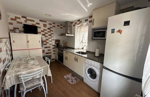 Pajares House | Cozy house with wonderful views and all services, ideal for families.