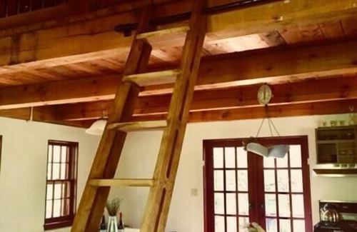 Kinderhook House | Cozy Hudson Valley Cabin, Fully Stocked w/Wifi