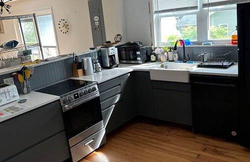 Copake Lake Cottage | Cozy Hudson Valley Lake Cottage :4 Kayaks + a Canoe, 400 acre Lake