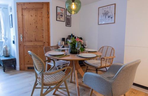 Longkamp Apartment | Cozy I hochwertig eingerichtet NETFLIX Parkplatz Nespresso