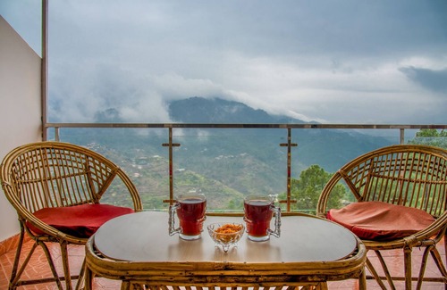 Dharampur Apartment | Cozy -Independent- breathtaking views.