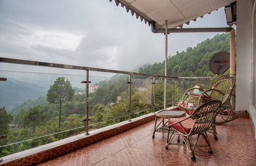 Dharampur Apartment | Cozy -Independent- breathtaking views.