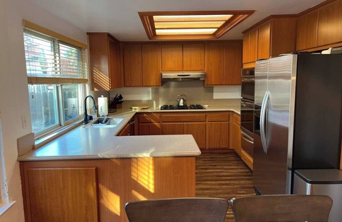 Roseville House | Cozy, Insurance Stays, 30+, Pets, Corp Stays