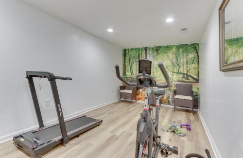 Shenandoah Apartment | Cozy Inwood Apartment History, Hiking and Wine!