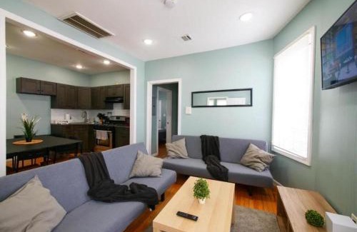 Greenville Apartment | Cozy Jersey City Retreat - 3BR Apartment near NYC