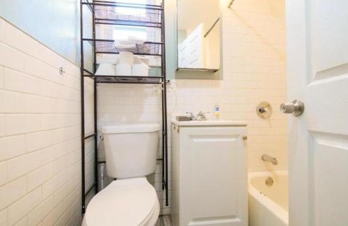 Greenville Apartment | Cozy Jersey City Retreat - 3BR Apartment near NYC