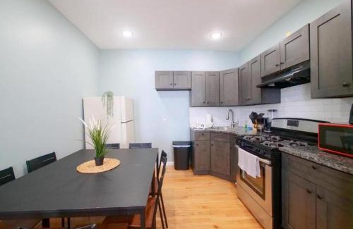Greenville Apartment | Cozy Jersey City Retreat - 3BR Apartment near NYC