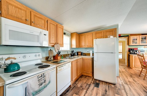 Millwood Cottage | Cozy Kentucky Retreat w/Deck, Grill & Fire Pit!