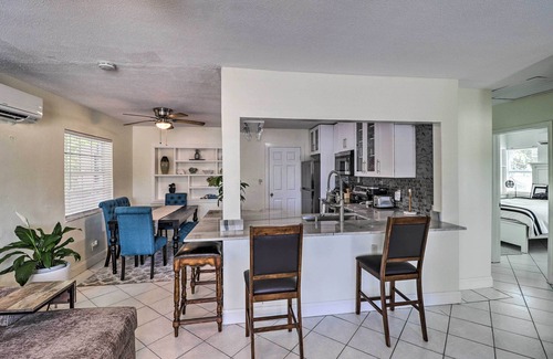 New Town House | Cozy Key West Beach Cottage: Walk to Beaches!