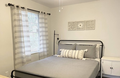 Sailboat Bend Apartment | Cozy Key west vibe Apartment