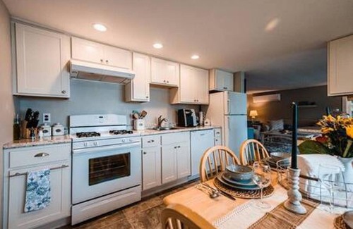 Winthrop House | Cozy Keyes Cottage-family-friendly Amazing Views