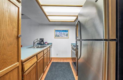 Kirkwood Apartment | Cozy Kirkwood Condo – The Meadows 2 Bedroom condo