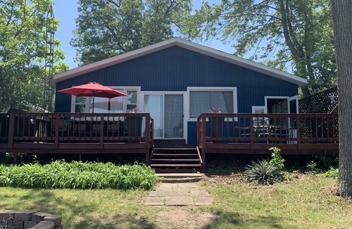 Koontz Lake House | Cozy Koontz lake House right on the water, 30 min to Notre Dame