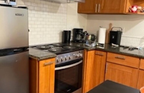 King Apartment | Cozy Lair-a close-in studio in a welcoming, safe and walkable neighborhood.