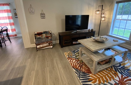 Livingston House | Cozy Lake Anna Retreat w/ Private Water Access