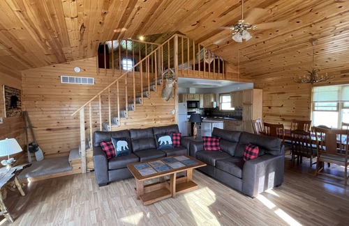 Gordon Cabin | Cozy lake cabin, enjoy fall colors on the deck overlooking the lake!