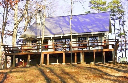 Cumming Cabin | Cozy Lake Cabin with Great Water View
