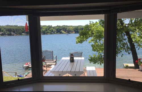 Rockford Cottage | Cozy Lake Cottage in Rockford