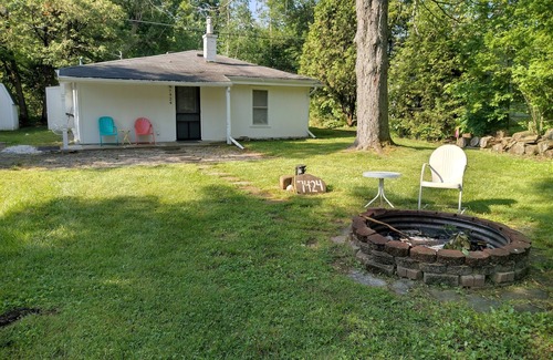 Lexington Cottage | Cozy lake cottage with fire pit, one block from Lake Huron.