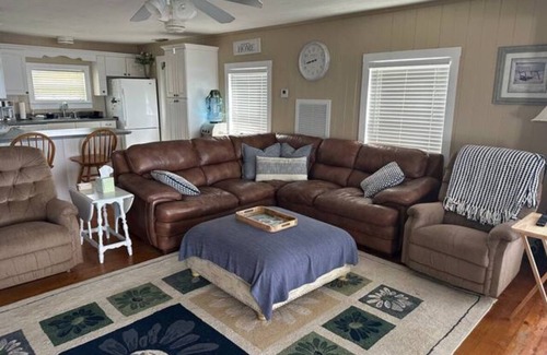 Lake Placid Cottage | Cozy Lake Front Cottage