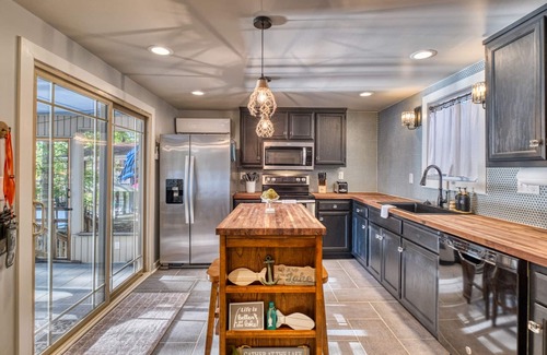 Penrod House | Cozy Lake Front House with Dock and Gorgeous Views