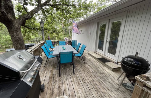 Cookson House | Cozy Lake Home for the whole family!