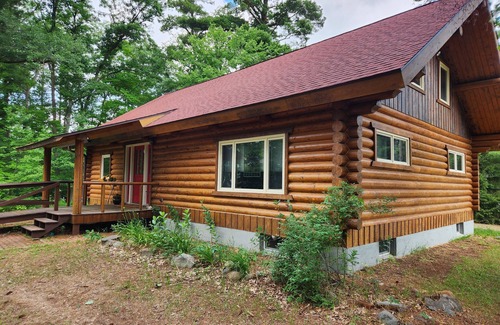 Shell Lake Cabin | cozy lake house, full log cabin on beautiful shell lake, w/wonderful loft.