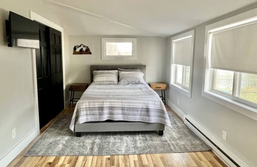 Auburn House | Cozy Lake House On Owasco Waterfront