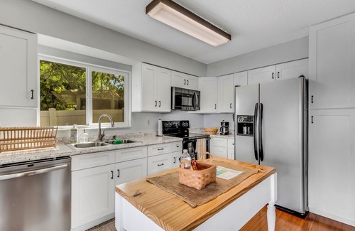Lakeland House | Cozy lake house retreat in the heart of Lakeland