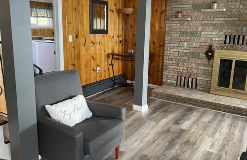 Alpena House | Cozy Lake-house Retreat!