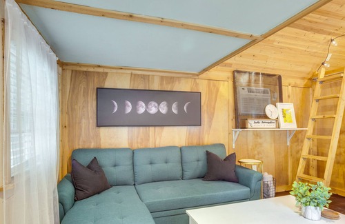 Onalaska Cabin | Cozy Lake Livingston Cabin Rental - 2 Mi to Marina