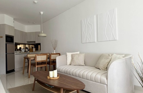 Bang Tao Apartment | Cozy Lake-View 1BR Apt Pool & Gym 1405