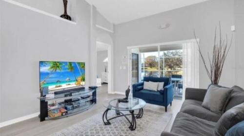 Bridgewater Crossing House | Cozy Lake view heated pool home