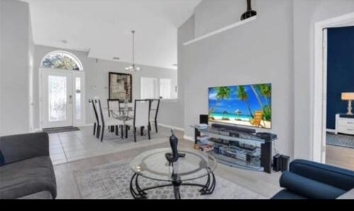 Bridgewater Crossing House | Cozy Lake view heated pool home